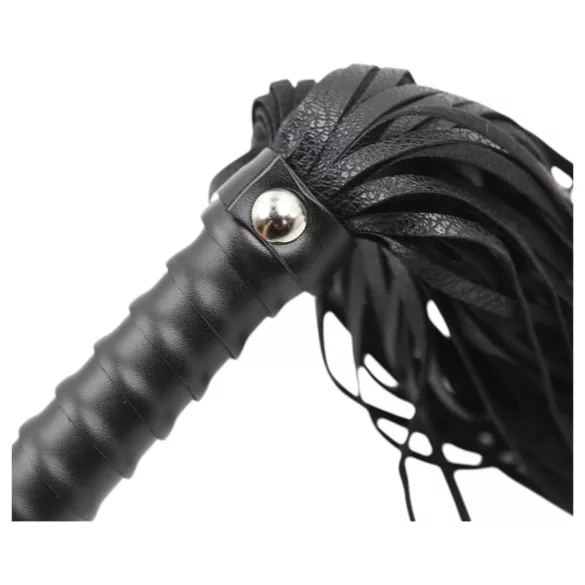Latetobed - Textured Black Whip (18.9")