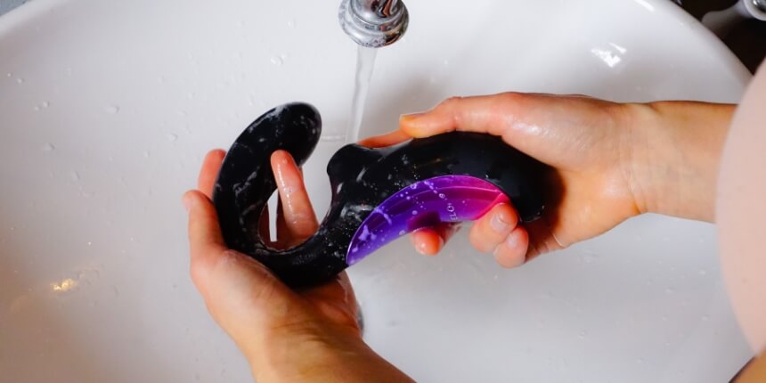 Safety and hygene - Anal sex guide by Desirel sex shop 